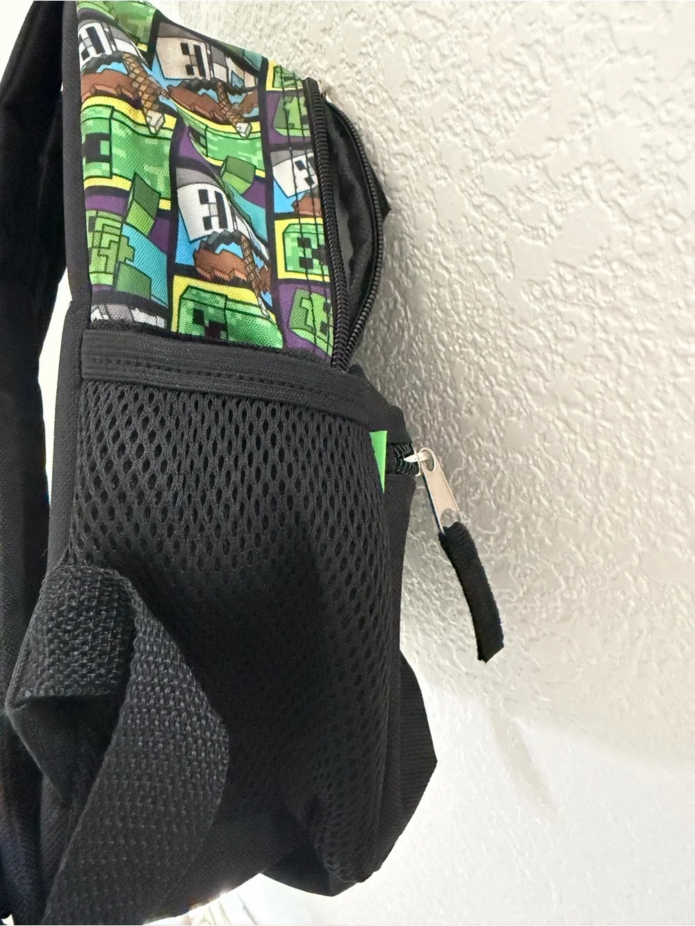 MINECRAFT Creeper Print Mini Backpack - Black and Green